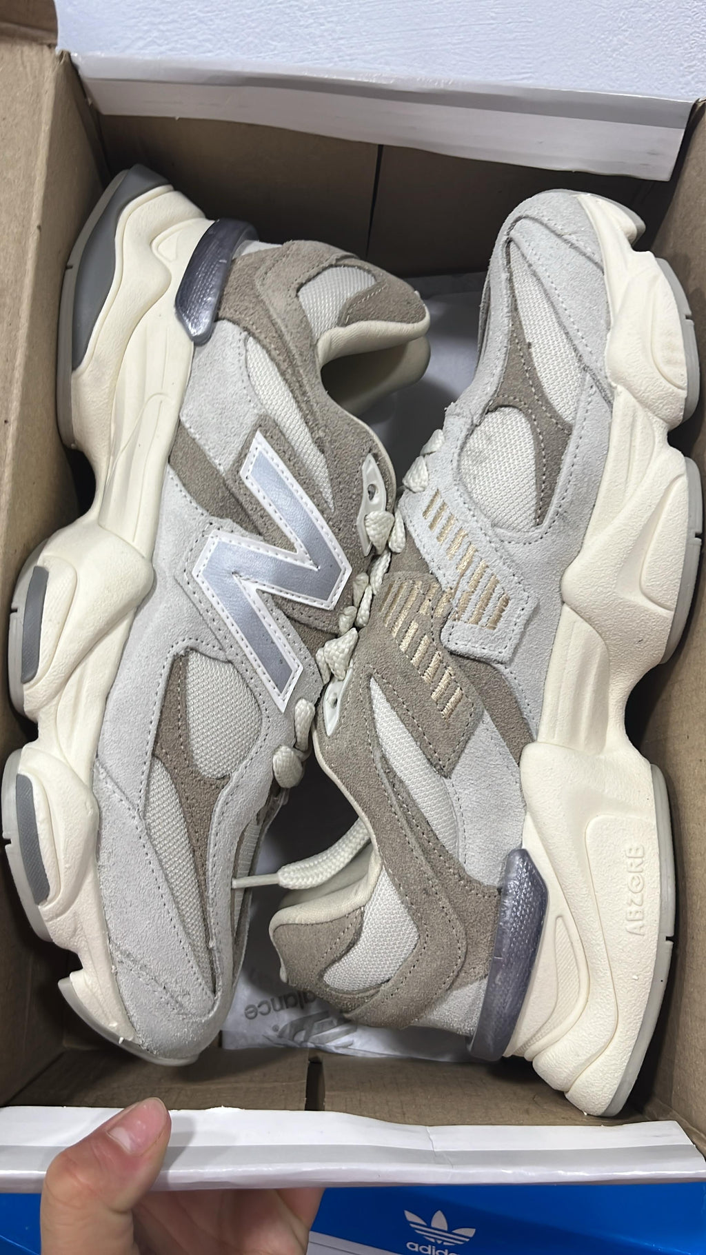 NB 9060 Beige