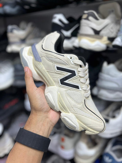New Balance 9060 - Beige - Negro
