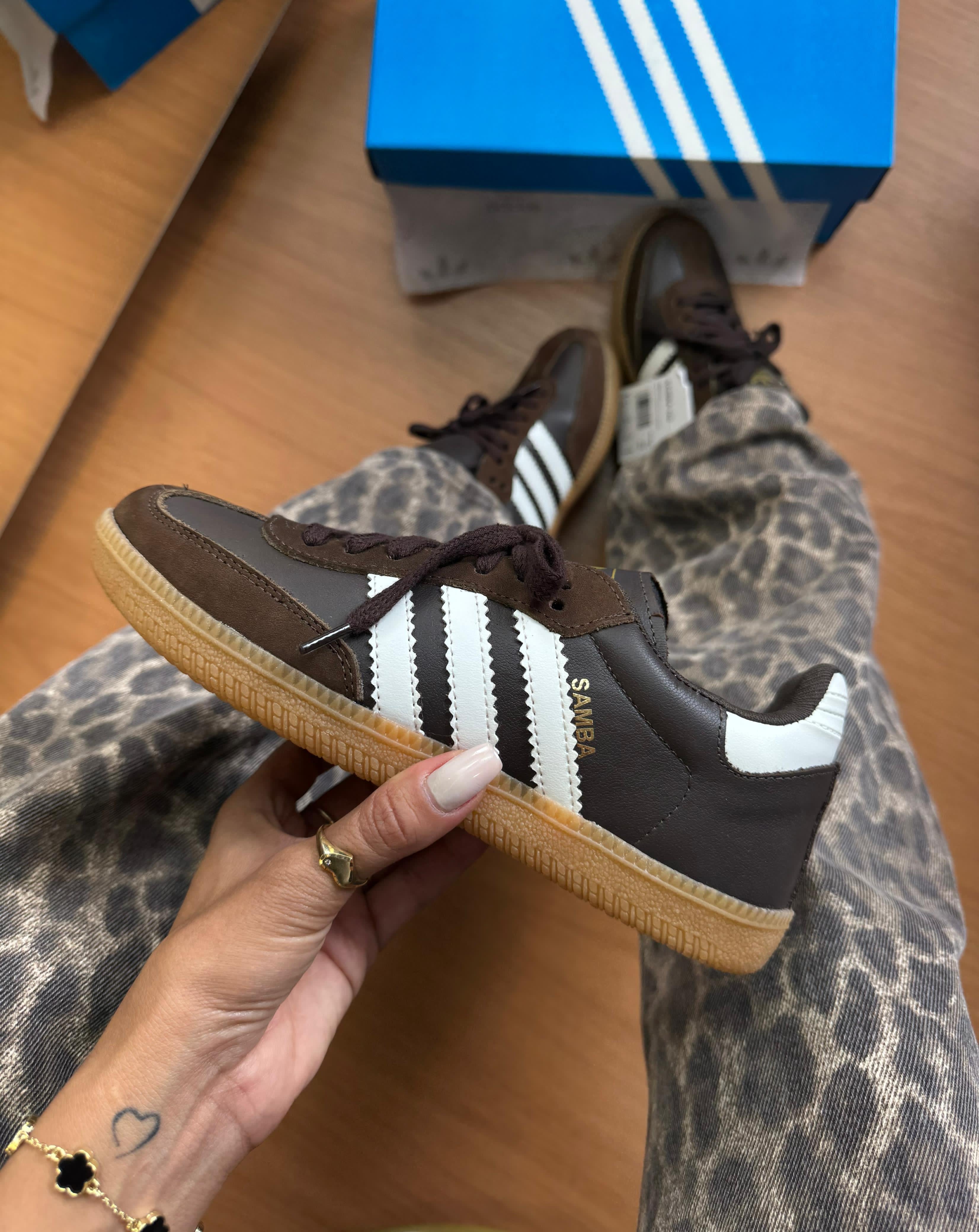 Adidas Samba OG – Chocolate / Gum