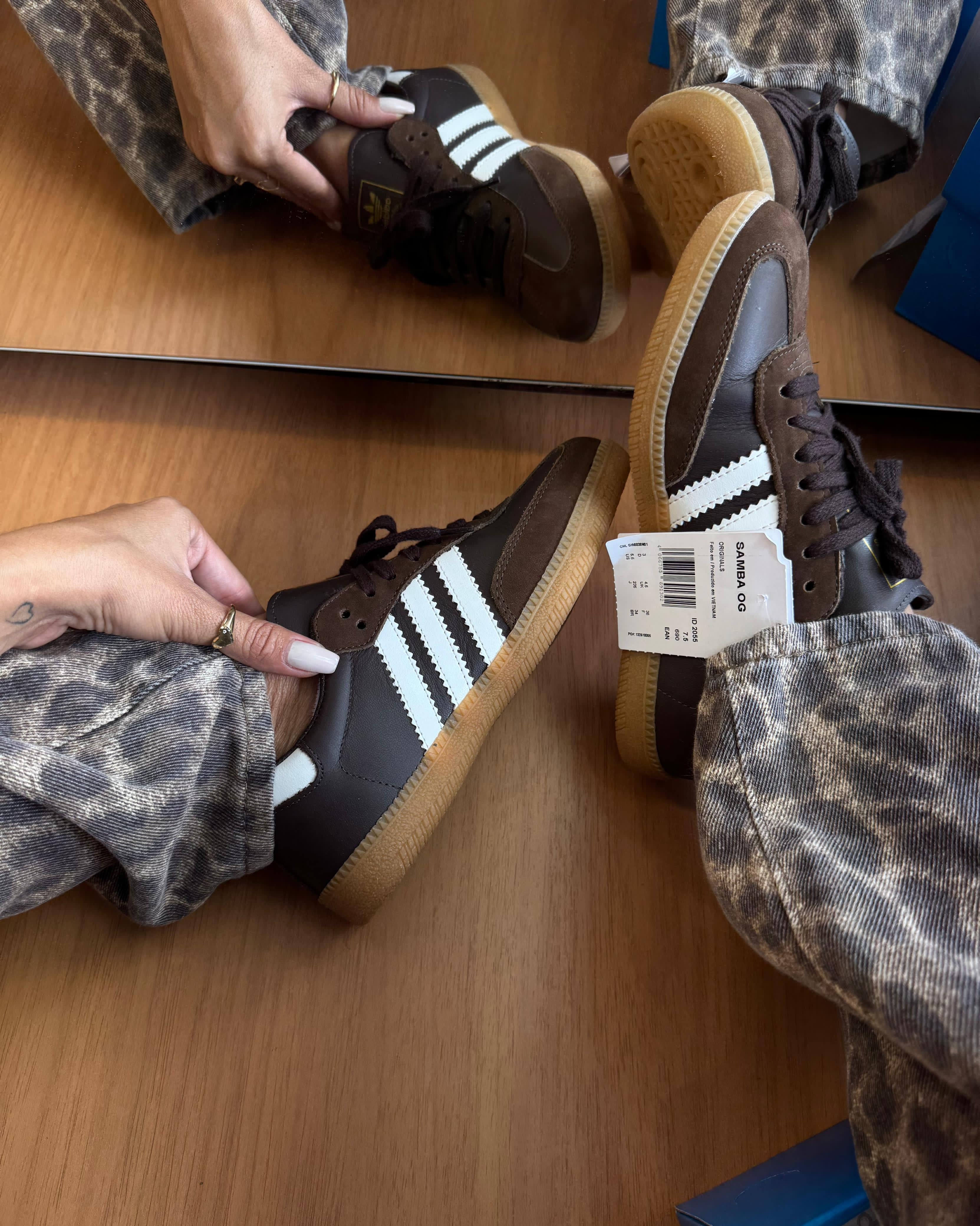 Adidas Samba OG – Chocolate / Gum