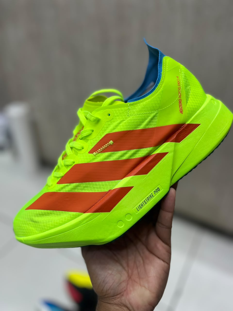 Adidas Adizero Adios Pro 4 - Verde Flúor - Rojo