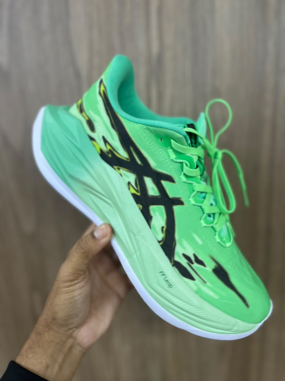 Asics Superblast 3 - Verde Flúor