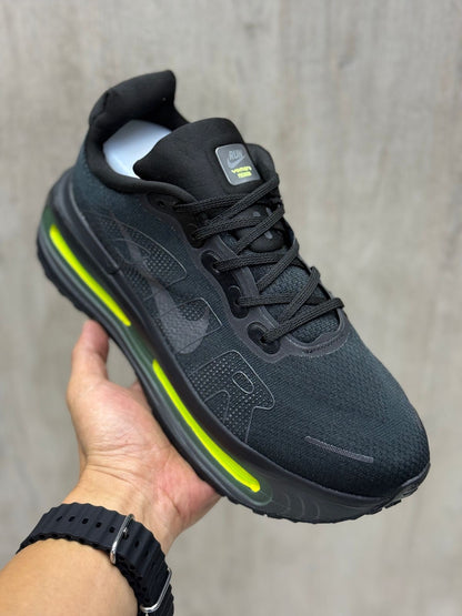 Nike Vomero Premium - Total Black