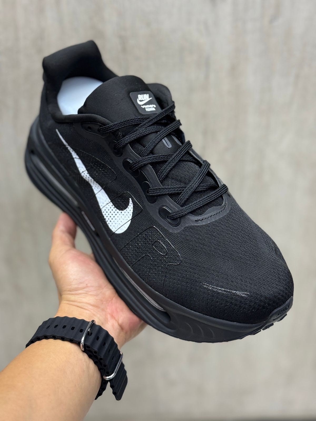 Nike Vomero Premium - Negro Oscuro