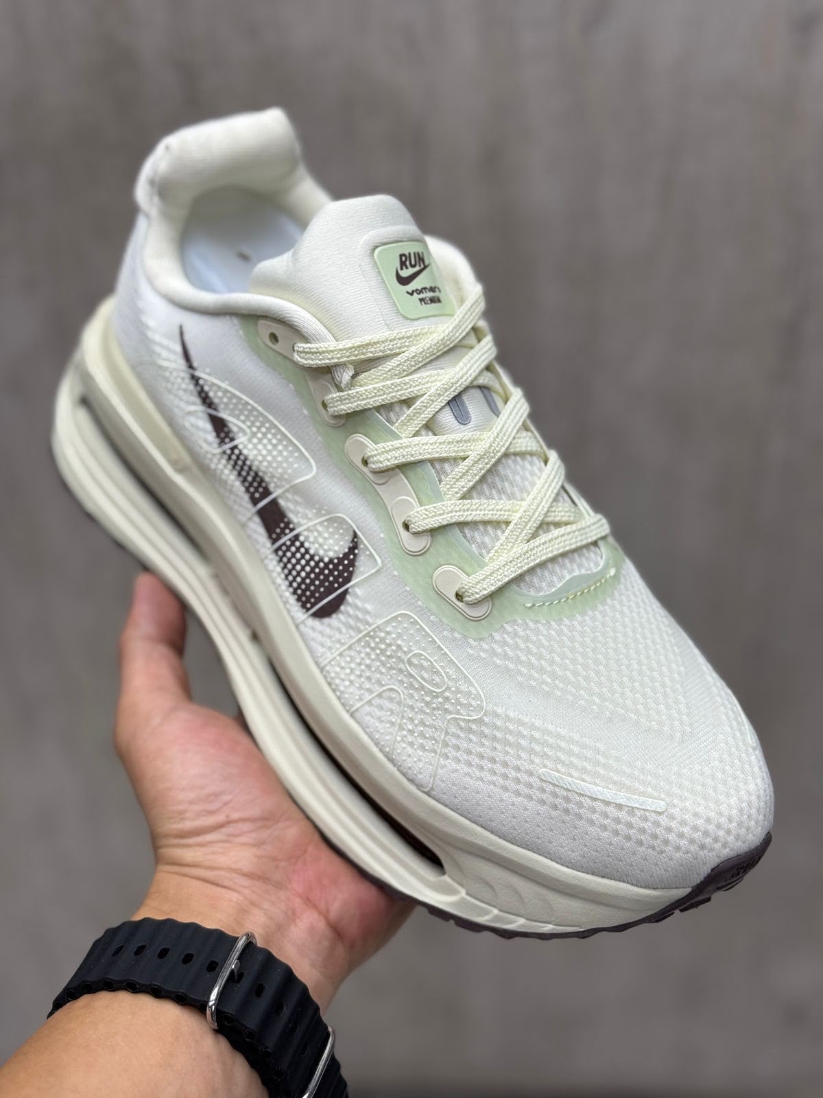 Nike Vomero Premium - Verde | Gris