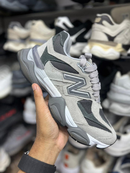 New Balance 9060 - Gris Oscuro