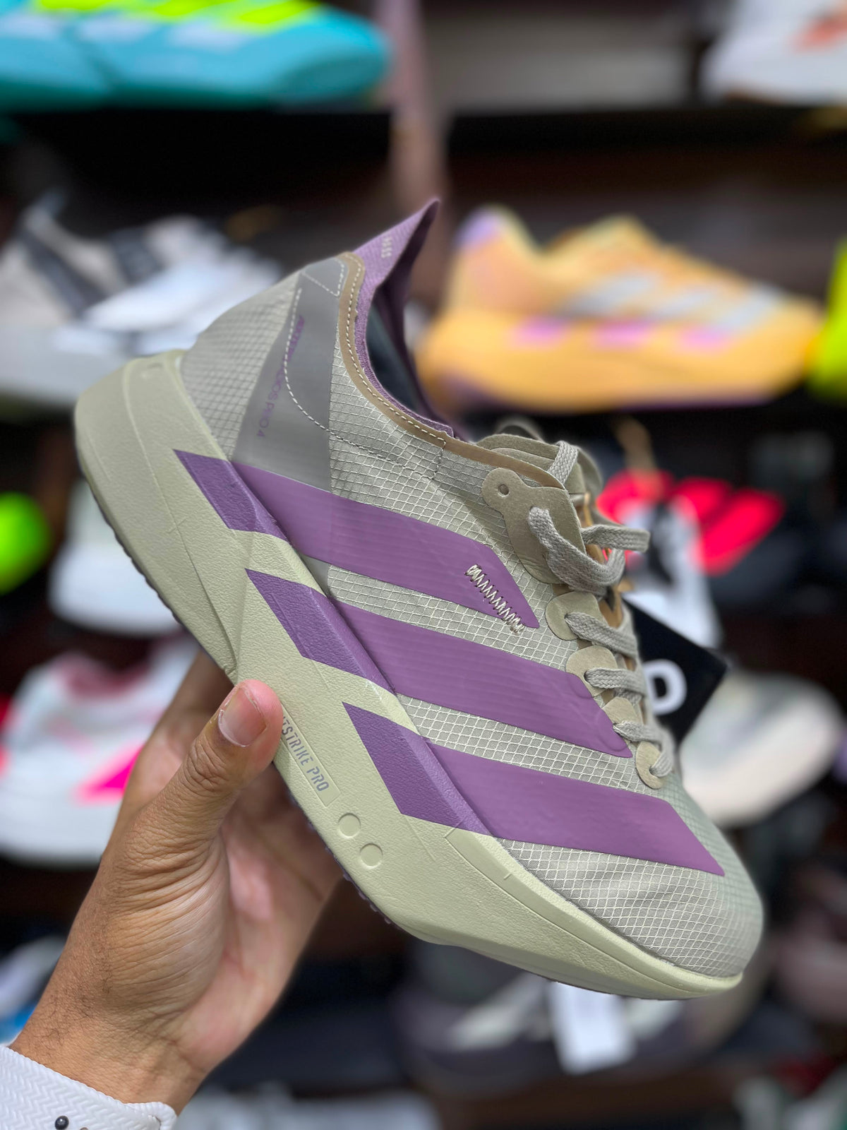 Adidas Adizero Adios Pro 4 - Beige/arena - Violeta