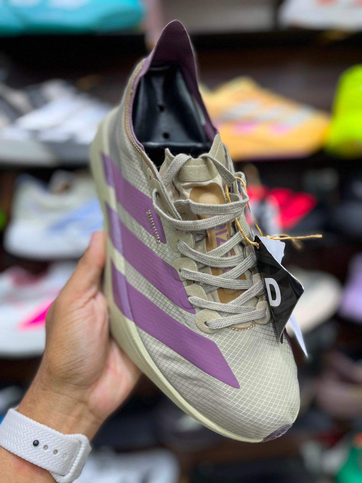 Adidas Adizero Adios Pro 4 - Beige/arena - Violeta