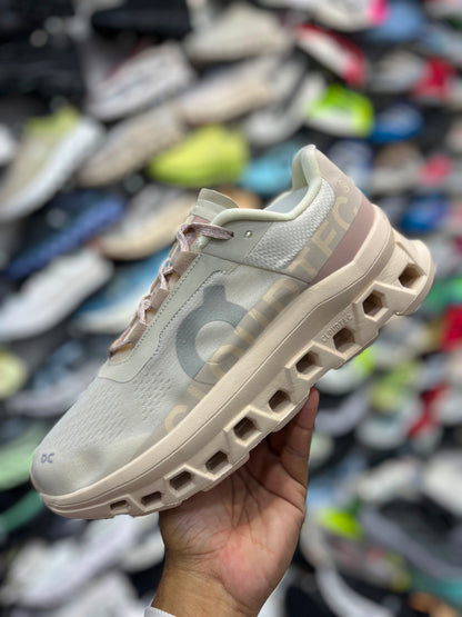 On Cloudmonster - Beige - Rosa