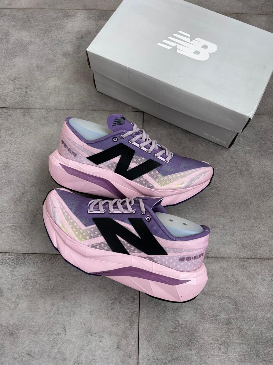 New Balance FuelCell SC Elite V4