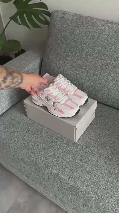 New Balance 530 - Blanco - Rosa
